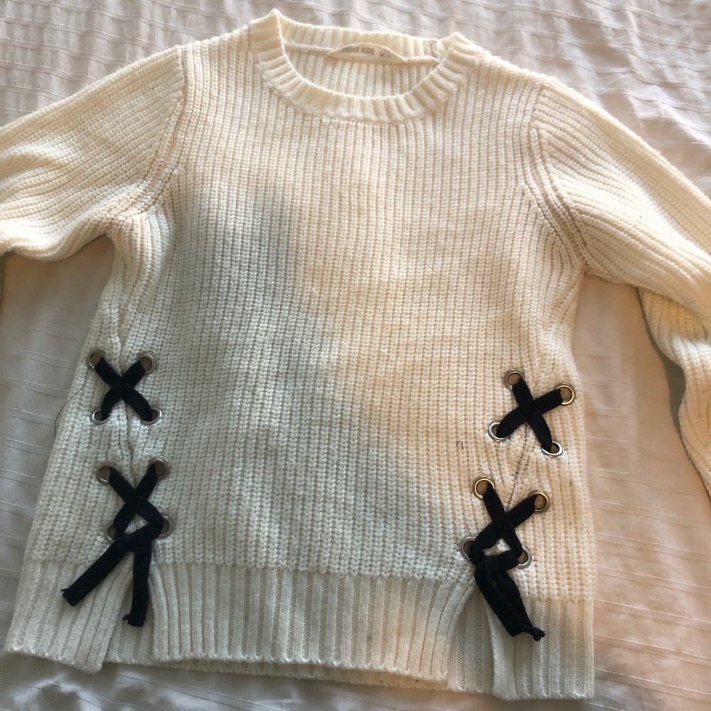 White knit sweater